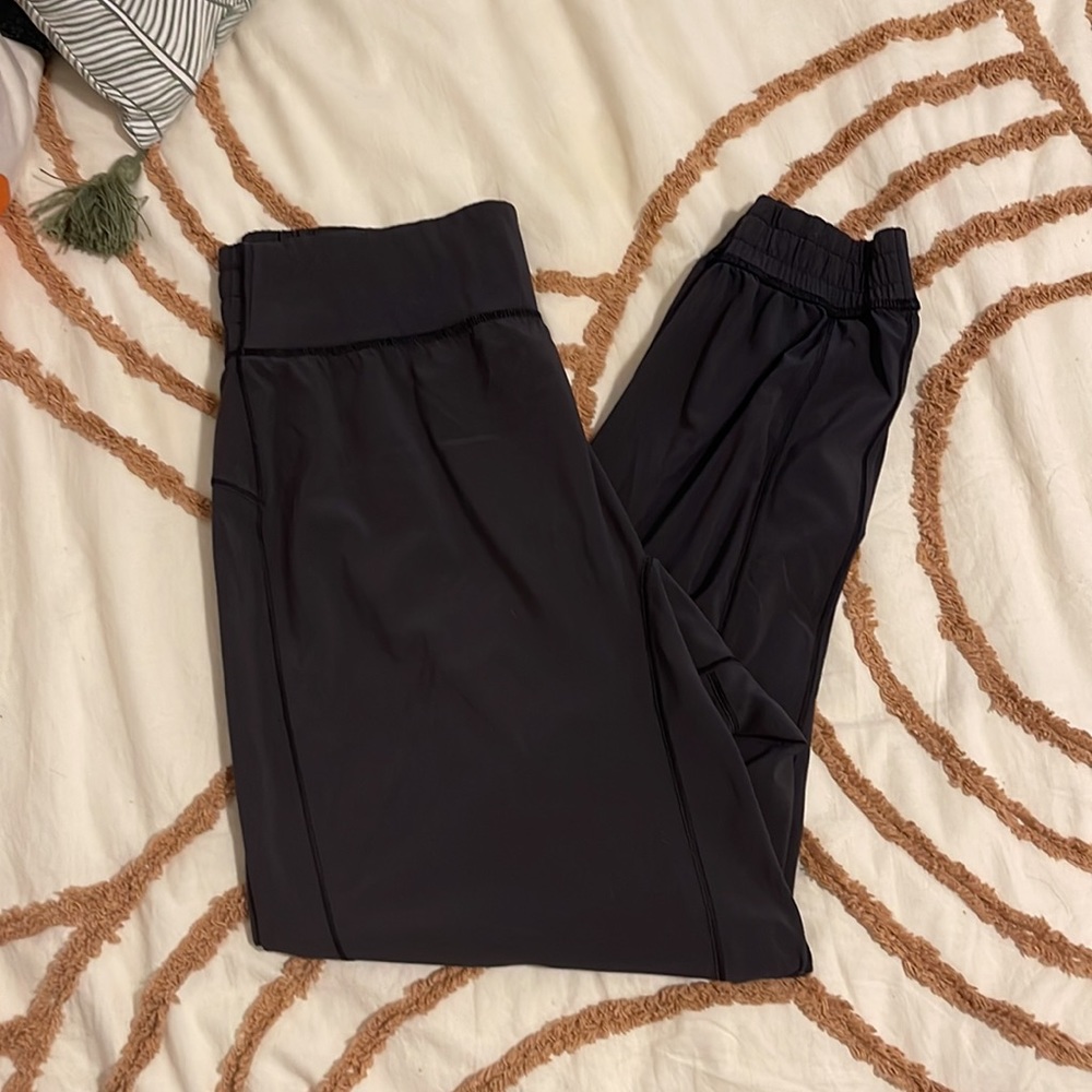 Lululemon Swiftly High-Rise Jogger
